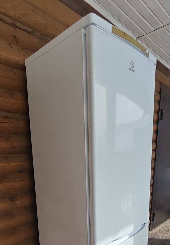 Купить бу холодильник в Пензе